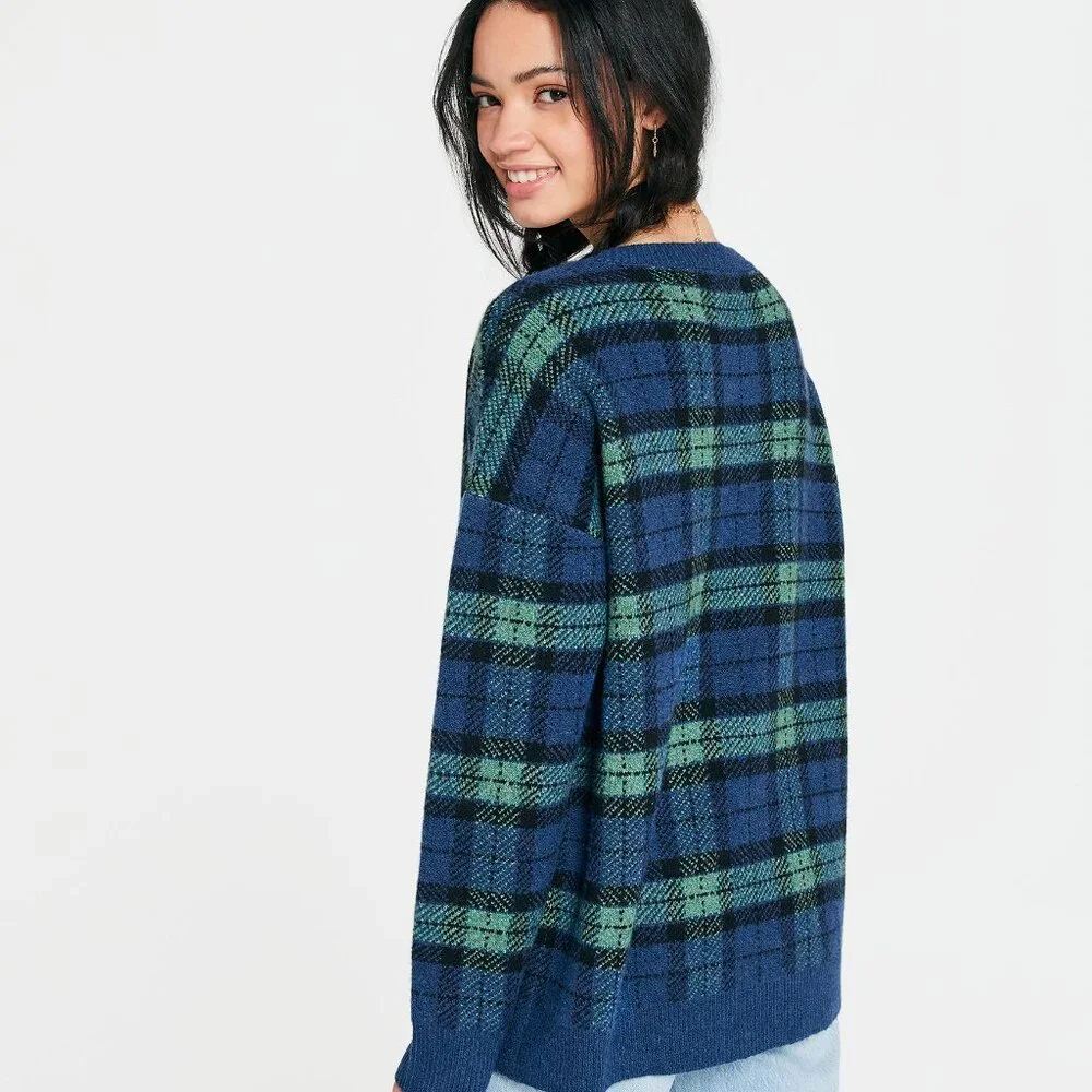 Aeropostale Blue/Green/Black Oversized V-Neck Sweater Size Small NWT